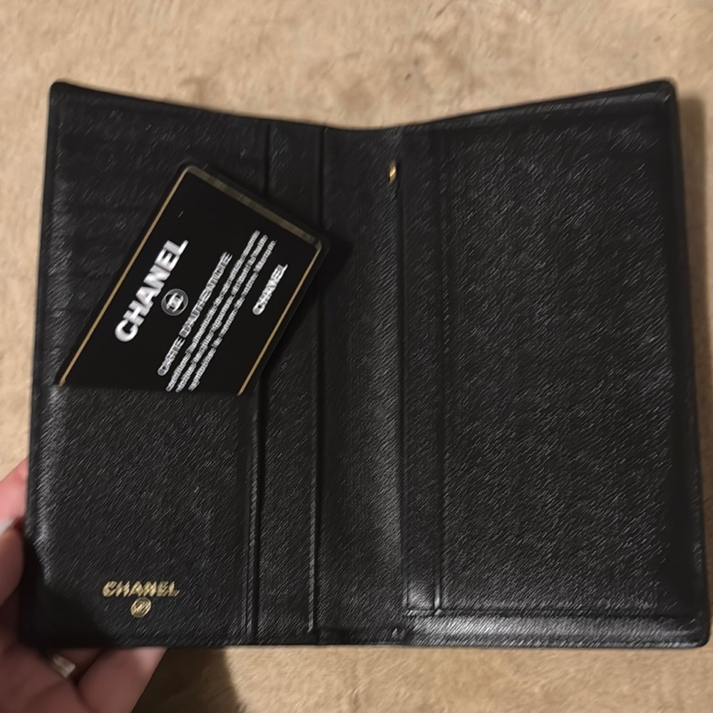 CHANEL Classic Black Leather Wallet - Picture 2 of 16